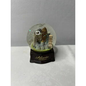 Atlanta Snow Globe Glitter. Vintage
